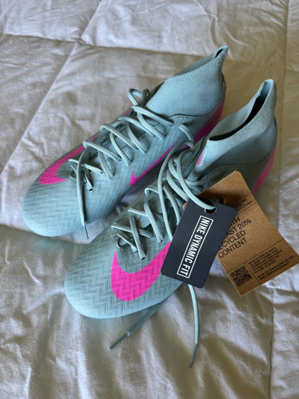 Nike Women's Teal Soccer Cleats with Hot Pink Swoosh